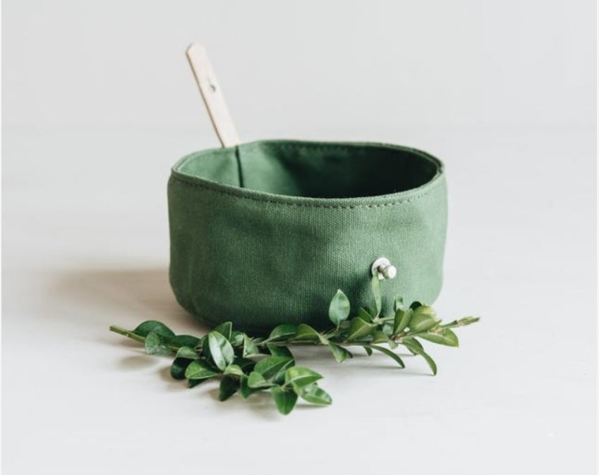 Folding Canvas Dog Bowl for Water and Food Feeding