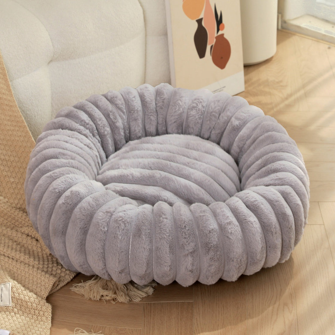 Plush Round Pet Bed for Cats and Small Dogs