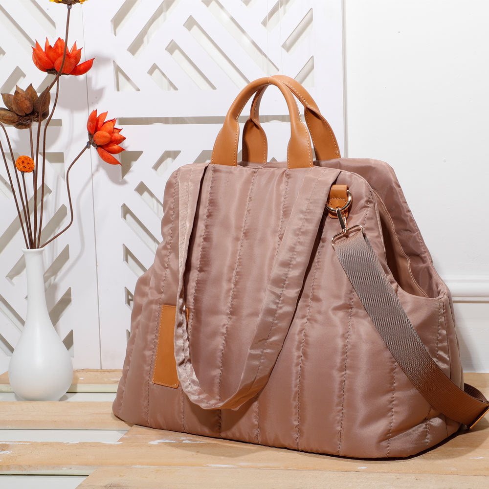 Lightweight Waterproof Pet Carrier Bag for Dogs and Cats